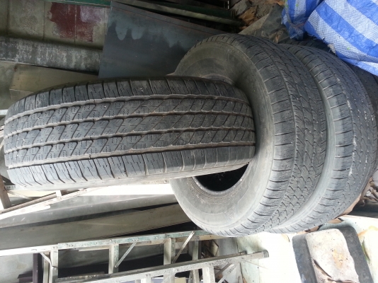 ขายยาง 265-65-17 สภาพดี แบ่งกันไปใช้ 4 เส้น 2800 บาท