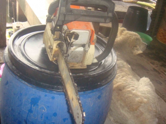 ขาย เลื่อยยนต์ MS180 Stihl พร้อมกล่อง ราคา 2,100 บาท