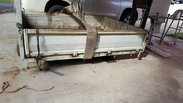 กะบะเปิด 3 ด้าน เก่าญี่ปุ่น