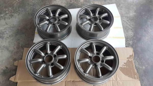 ล้อญี่ปุ่นเเท้  ลายกล้วย ยอดฮิต ขอบ 14 กว้าง 5 นิ้วครึ่ง ทั้ง 4 วง 4 รู 114 อ๊อฟ +30 สีเทากัลเดิมยุ่น