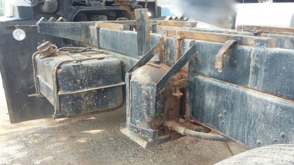 รถมิตซู 10 ล้อดั้ม FN527M - TF  220 แรงม้า. ปี 38.    สนใจติดต่อ  081 - 6079515