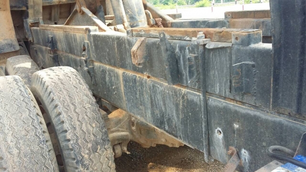 รถมิตซู 10 ล้อดั้ม FN527M - TF  220 แรงม้า. ปี 38.    สนใจติดต่อ  081 - 6079515