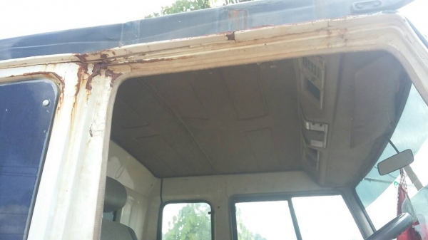 รถมิตซู 10 ล้อดั้ม FN527M - TF  220 แรงม้า. ปี 38.    สนใจติดต่อ  081 - 6079515