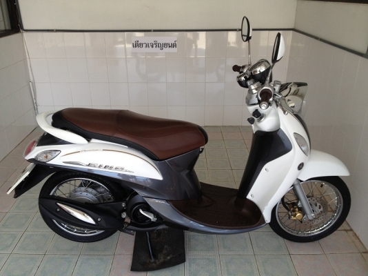 Fino Fi ลายPremium วิ่งน้อย ปลายปี57 (ของแถม 4 รายการ)