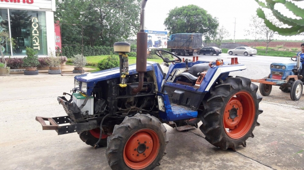 รถไถ ISEKI  TA240 24แรง 2 เพลา รถเปล่า ขายตามสภาพครับ