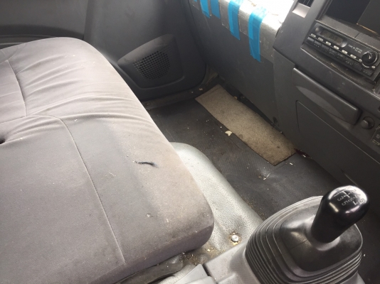 ISUZU ELF เครื่อง4JJ1 พร้อมกระบะ ISUZU ELF เครื่อง4JJ1 พร้อมกระบะ