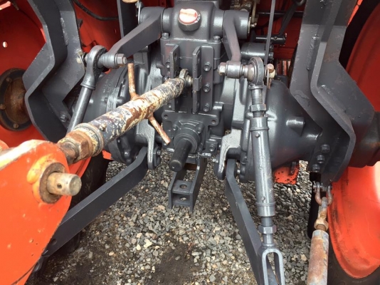 ขายรถไถคูโบต้า L4708(4WD)2เพลา ใช้งาน 831 ชม. ขายพร้อมอุปกรณ์ ใบมีดดันดินหน้าและผานพรวน รถสวยพร้อมใช้งาน ราคา 398,000 บาท สนใจโทร 081-9136451 หรือ ขอดูรูปผ่านทาง line:bow6451 ค่ะ