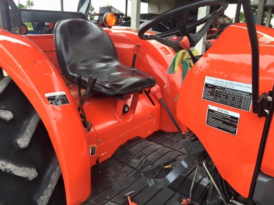 ขายรถไถคูโบต้า L4708(4WD)2เพลา ใช้งาน 831 ชม. ขายพร้อมอุปกรณ์ ใบมีดดันดินหน้าและผานพรวน รถสวยพร้อมใช้งาน ราคา 398,000 บาท สนใจโทร 081-9136451 หรือ ขอดูรูปผ่านทาง line:bow6451 ค่ะ