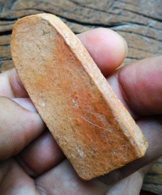 พระขุนแผนชมตลาด01 เนื้อดินเผา งดงามมากครับ