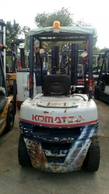 ขายรถ komatsu รุ่น 11 ขนาด 2.5 ตัน เครื่องยนต์ เบนซิล + แก็ส   เกียร์ ออโต้ รับประกัน3 เดือน