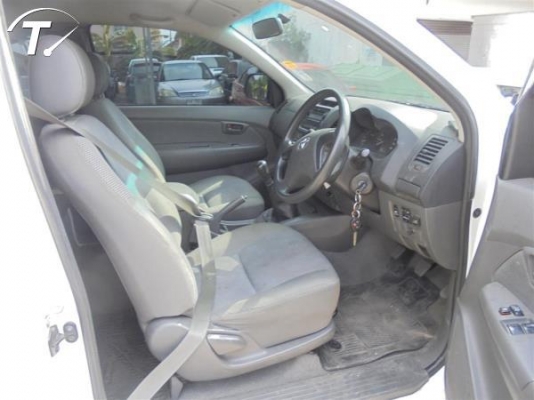 TOYOTA HILUX VIGO, 2.7 G X-TRA CAB POWER ปี2013สีขาว เกียร์ธรรมดา ติดแก๊ส LPG