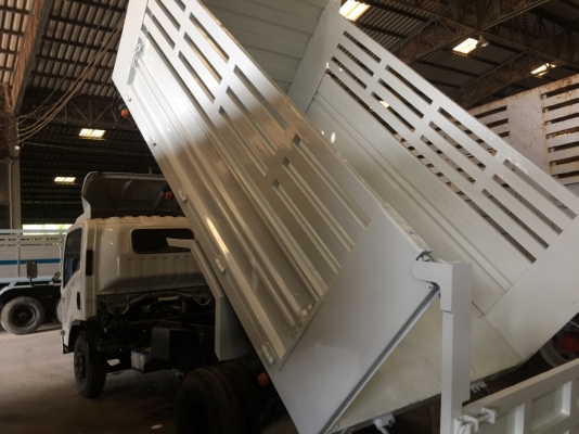 NQR 175 แรง 6 ล้อ ดั้มพ์ สามมิตร ปี 56 NQR 175 แรง 6 ล้อ ดั้มพ์ สามมิตร ปี 56