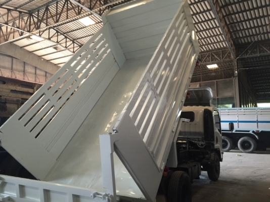 NQR 175 แรง 6 ล้อ ดั้มพ์ สามมิตร ปี 56 NQR 175 แรง 6 ล้อ ดั้มพ์ สามมิตร ปี 56