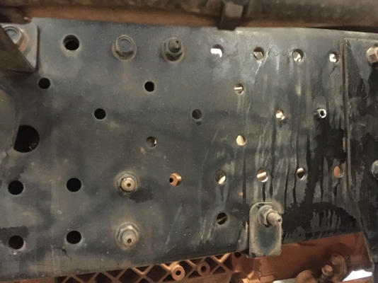 NQR 175 แรง 6 ล้อ ดั้มพ์ สามมิตร ปี 56 NQR 175 แรง 6 ล้อ ดั้มพ์ สามมิตร ปี 56