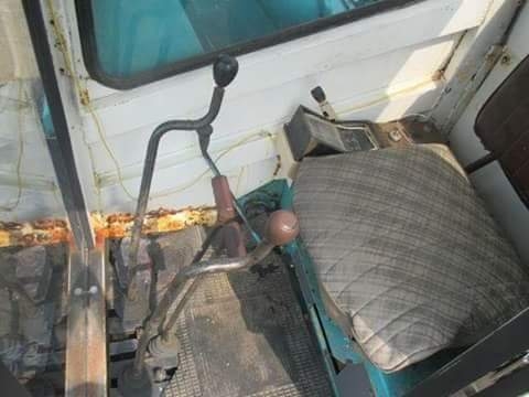 ขายรถขุด ยี่ห้อ: MITSUBISHI รุ่น : MXR55  เก่านอกแท้  มีเอกสารใบอินวอย. รถไม่เคยผ่านการใช้งานในไทย. สนใจติดต่อ :  099-907-9273 กิ๊ฟ กมลชนก, 099-907-3356 ช่าง บัง