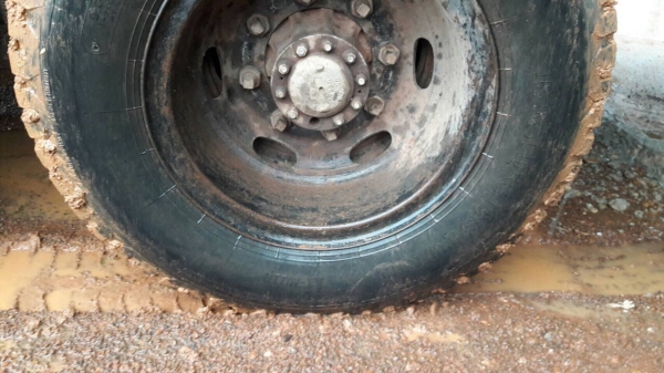 HINO KT725 เครื่ืองEH700 พวงมาลัยเพาเวอร์ เฟืองท้าย F18 เล่มพร้อมโอน HINO KT725 เครื่ืองEH700 พวงมาลัยเพาเวอร์ เฟืองท้าย F18 เล่มพร้อมโอน