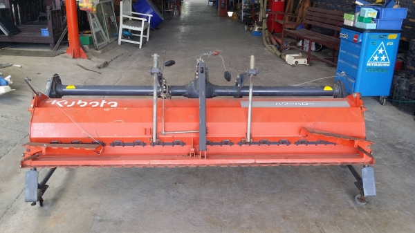โรตารี่รถไถนั่งขับ  KUBOTA รุ่น BM202T  เก่าญี่ปุ่น ขนาดกว้าง 200cm. สภาพดีพร้อมใช้งาน