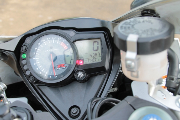 &lrm;ขายครับ Suzuki_GSX-R 1000rr_‬(K7)สีขาว