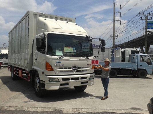 ขาย HINO FG 8J ตู้แห้ง 10 บาน ปี 2555 เครื่อง212 แรงม้ายาว 7.50 ม. สภาพสวยพร้อมใช้สอบถามเพิ่มเติมที่ ขาย HINO FG 8J ตู้แห้ง 10 บาน ปี 2555 เครื่อง212 แรงม้ายาว 7.50 ม. สภาพสวยพร้อมใช้สอบถามเพิ่มเติมที่