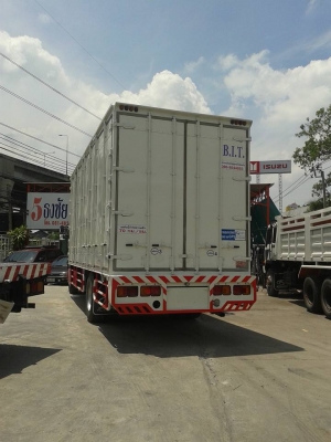 ขาย HINO FG 8J ตู้แห้ง 10 บาน ปี 2555 เครื่อง212 แรงม้ายาว 7.50 ม. สภาพสวยพร้อมใช้สอบถามเพิ่มเติมที่