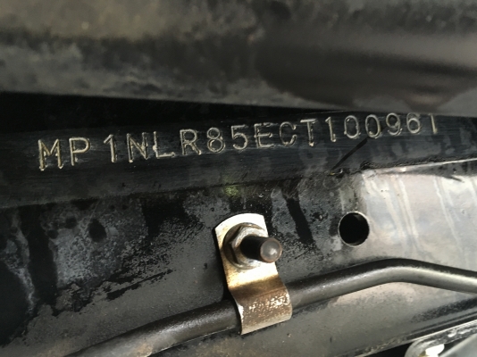 ขายISUZU.4ล้อกลาง NLR130 เเรง Euro3 รถห้าง สีขาว.ปี2556(2013)วิ่ง33,000กิโลความยาว3.20เมตรสภาพสวยๆราคา690,000บาทจัดไฟแนนซ์ได้ทั่วโลกสามารถจดทะเบียนป้ายเล็กไม่ติดเวลาได้ดูรถได้ที่เต็นท์รถ JJ.AUTOCAR 2 หลังวัดจันทรารามติดถนนเพชรเกษมก.ม.ที่68.5 ฝั่งขาเข้านคร