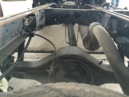 ขายISUZU.4ล้อกลาง NLR130 เเรง Euro3 รถห้าง สีขาว.ปี2556(2013)วิ่ง33,000กิโลความยาว3.20เมตรสภาพสวยๆราคา690,000บาทจัดไฟแนนซ์ได้ทั่วโลกสามารถจดทะเบียนป้ายเล็กไม่ติดเวลาได้ดูรถได้ที่เต็นท์รถ JJ.AUTOCAR 2 หลังวัดจันทรารามติดถนนเพชรเกษมก.ม.ที่68.5 ฝั่งขาเข้านคร