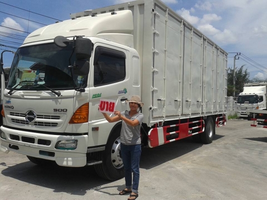 ขาย HINO FG 8J ตู้แห้ง 10 บาน ปี 2555 เครื่อง212 แรงม้ายาว 7.50 ม. สภาพสวยพร้อมใช้สอบถามเพิ่มเติมที่พิมพ์ใจ 0814825911 พรือรุ่ง 0580097969คะ