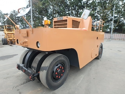 มาใหม่อีกแล้ว รถบดล้อยาง 9 ล้อ SAKAI  TS7409