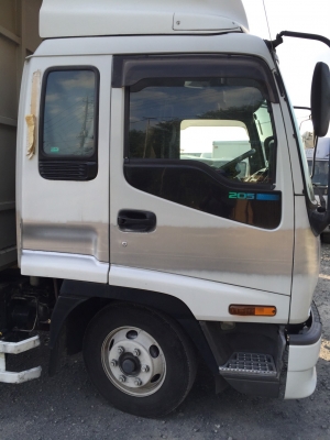 ISUZU FRR35 เครื่อง6HL1 205แรงม้า เครื่องธรรมดา เป็นรถหัวแชทซีนะค่ะไม่มีตู้