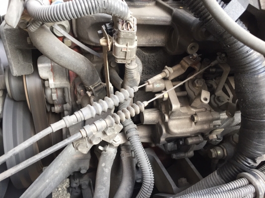 ISUZU FRR35 เครื่อง6HL1 205แรงม้า เครื่องธรรมดา เป็นรถหัวแชทซีนะค่ะไม่มีตู้