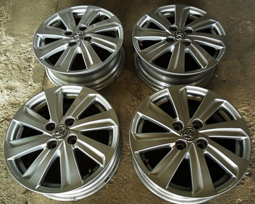 แม็ก15แท้ 4รู100สภาพใหม่กริ๊บ (4วง 4,500) มากับรถรุนใหม่ปี59