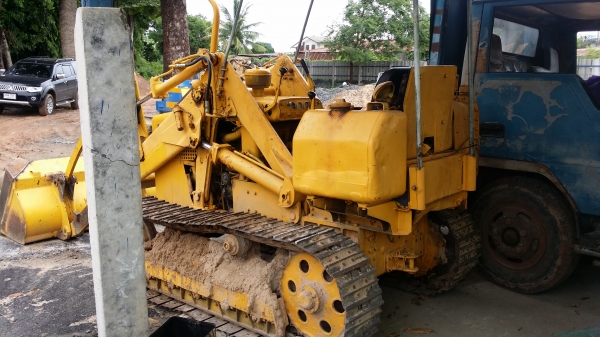 รถตัก komatsu D20P-2