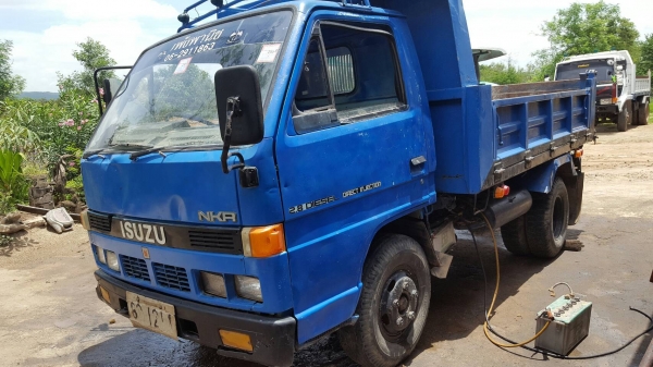 6ล้อดัมNKRรถห้างเครื่อง88แรง เครื่องดีคัชซีสวยเล่มทะเบียนเอกสารครบ