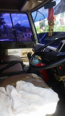 ขายรถ 6 ล้อ ISUZU Lucky 175 แรง เฟืองท้ายใหญ่ แอร์เพาเวอร์ ทิฟฟี่ สนใจติดต่อ 099-2489947 วุฒิ