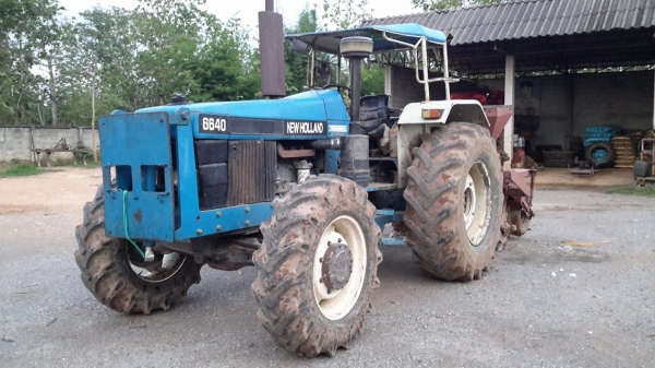 ขายรถไถฟอร์ด  6640  นิวฮอลเเลนด์  สองเพลา  พร้อมเล่มทะเบียน