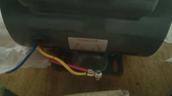 ขายมอเตอร์ hitachi 1/2HP 220v