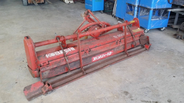 โรตารี่รถไถนั่งขับ  KOBASHI รุ่น S200P เก่าญี่ปุ่น ขนาดกว้าง 200cm. สภาพดีพร้อมใช้งาน เคลื่อนย้ายสะดวก