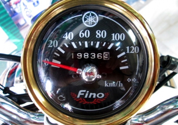 Fino คลาสสิค รุ่นขายดี สีดำนํ้าตาล รถบ้าน เครืองยนต์เดิมๆจากศูนย์ แถม 3 รายการ