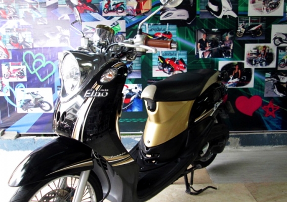 Fino คลาสสิค รุ่นขายดี สีดำนํ้าตาล รถบ้าน เครืองยนต์เดิมๆจากศูนย์ แถม 3 รายการ