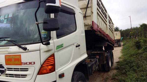 ขายรถ22ล้อดั้มพ์ HINO FM2PNLD เครื่อง 380แรงม้า หัวหางปี56 สวยๆเดิมๆสนใจโทร 081-970-1072 ขายรถ22ล้อดั้มพ์ HINO FM2PNLD เครื่อง 380แรงม้า หัวหางปี56 สวยๆเดิมๆสนใจโทร 081-970-1072