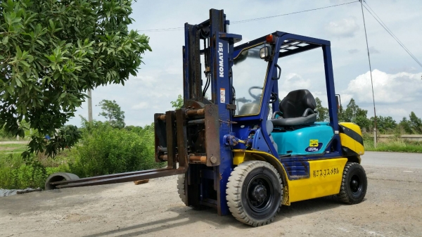 รถยกดีเซลKOMATSU FG25-14ยก2.5ตันยกสูง3เมตรงาหมูนสไลย์ได้ยางตัน4เส้นรถนอกเพิ่งนำเข้ามายังไม่เคยใช้งานในเมืองไทยเลย รถยกดีเซลKOMATSU FG25-14ยก2.5ตันยกสูง3เมตรงาหมูนสไลย์ได้ยางตัน4เส้นรถนอกเพิ่งนำเข้ามายังไม่เคยใช้งานในเมืองไทยเลย