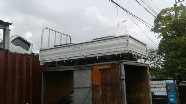 กระบะ ใส่รถบรรทุก 4 ล้อ อีซูซุ ของใหม่