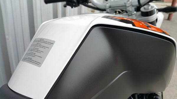 KTM Duke200 2015 ABS ท้อปสุด ไมล์น้อย มีประกันศูนย์ ต่อรองได้ครับ KTM Duke200 2015 ABS ท้อปสุด ไมล์น้อย มีประกันศูนย์ ต่อรองได้ครับ