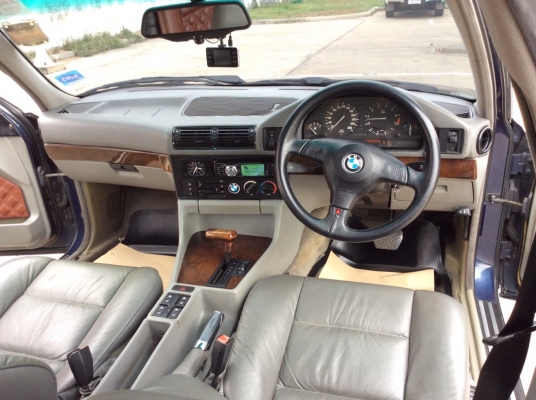 ขายรถ BMW E34 Bignoseแท้ 525i ปี95 เครื่องใหม่บล๊อกเดิม 2.5 ออโต้ ติดแก๊สLPGระบบหัวฉีด ชุดแต่งing+1 ภายในสวยทำใหม่เบาะไฟฟ้า airbag เครื่องเสียง1ชุดเพาเวอร์2ตัว+ซับ10&quot; แม็กแท้18&quot; รถแต่งสวย พร้อมใช้ครับ ภาษี60