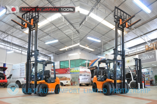 ขายรถโฟล์คลิฟท์มือสอง TOYOTA รุ่น 7FD30-18590 ราคา 495,000 บาท นำเข้าจากประเทศญี่ปุ่น 100\% ไม่เคยใช้งานในไทย