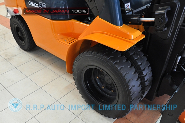 ขายรถโฟล์คลิฟท์มือสอง TOYOTA รุ่น 7FD30-18590 ราคา 495,000 บาท นำเข้าจากประเทศญี่ปุ่น 100\% ไม่เคยใช้งานในไทย