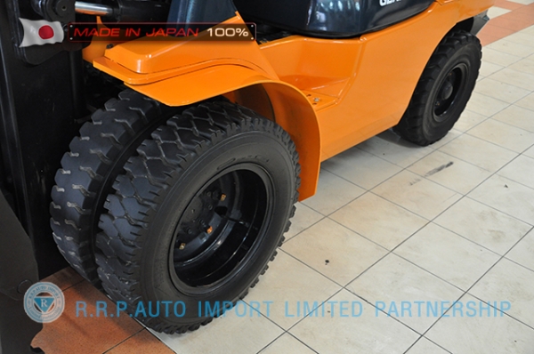 ขายรถโฟล์คลิฟท์มือสอง TOYOTA รุ่น 7FD30-18590 ราคา 495,000 บาท นำเข้าจากประเทศญี่ปุ่น 100\% ไม่เคยใช้งานในไทย