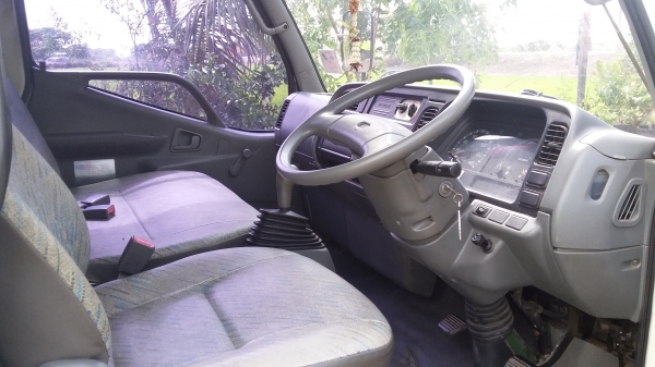 ขาย 4 ล้อป้ายเล็กไม่ติดเวลา รถห้างแท้ใช้น้อย9หมื่นกิโล แหนบหน้า-หลัง สวยๆขับสบายแอร์หนาว