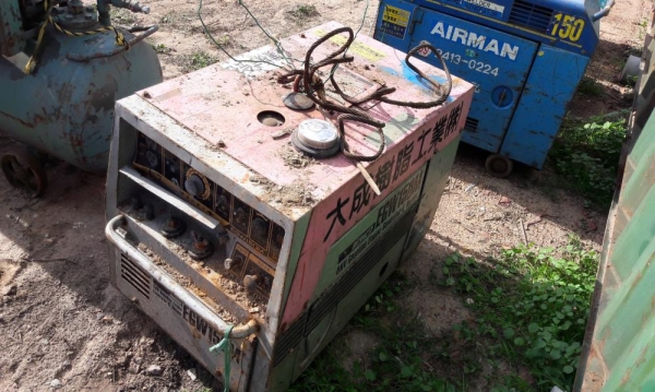 มีมาแล้วครับ สินค้ายอดฮิต ตู้เชื่อมพร้อมปั่นไฟ เก่าญี่ปุ่น ใน ราคาเพียง 19,000 มีมาแล้วครับ สินค้ายอดฮิต ตู้เชื่อมพร้อมปั่นไฟ เก่าญี่ปุ่น ใน ราคาเพียง 19,000