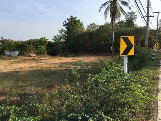 ขายที่ดินติดริมแม่นํ้าแม่กลอง ต.บางโตนด จ.ราชบุรี 3ไร่